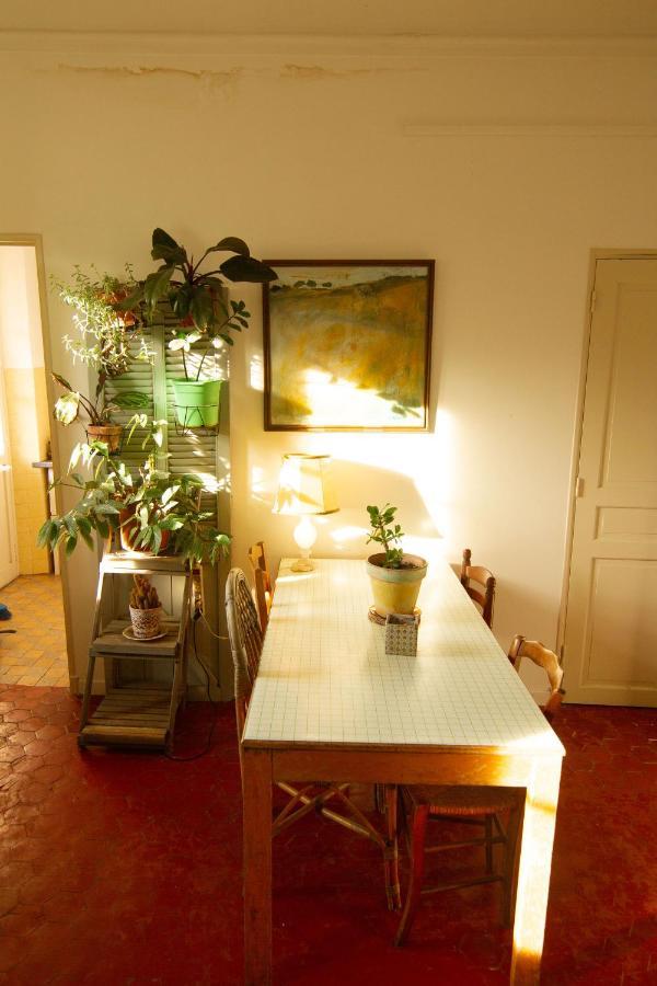 Jolie Chambre Dans Appartement Cosy En Plein Centre Marseille Exterior photo